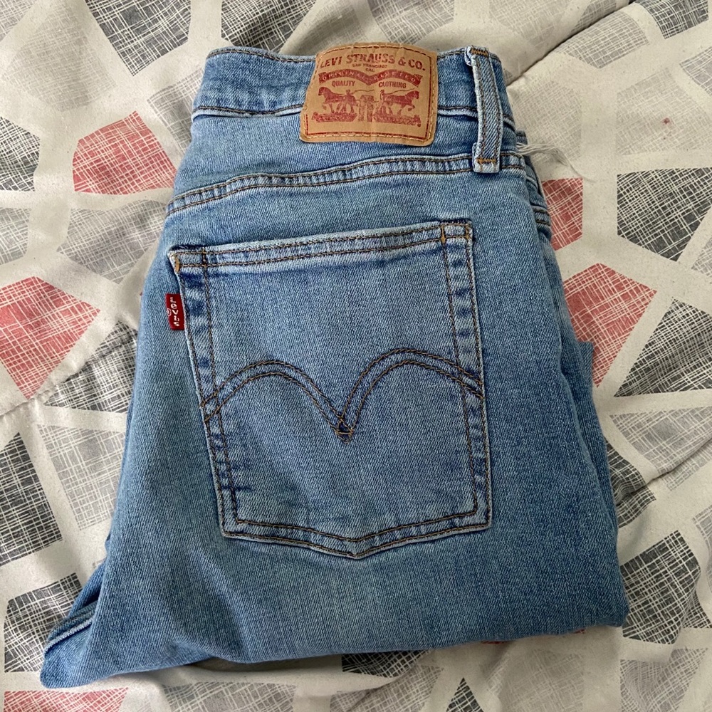Levi’s wedgie skinny jeans